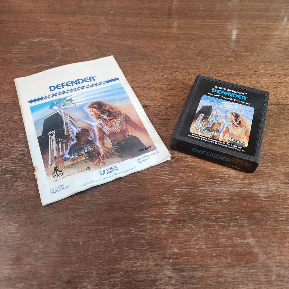 Atari 2600 Defender CX2609 Game & Manual